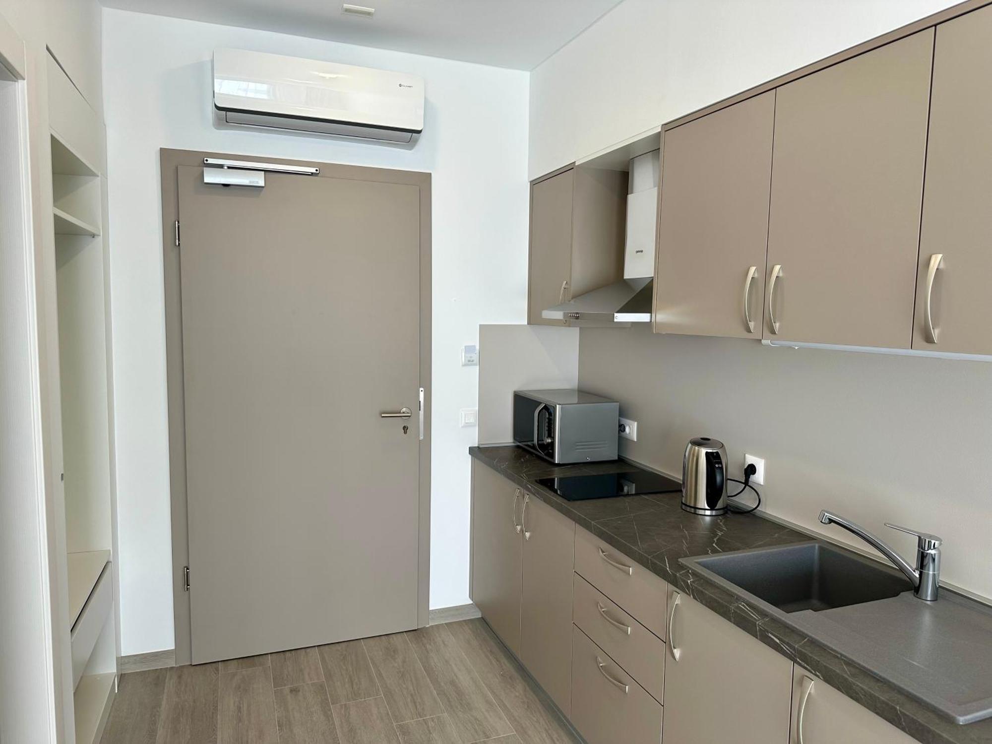 דרזניצה Adria Miris Apartments מראה חיצוני תמונה